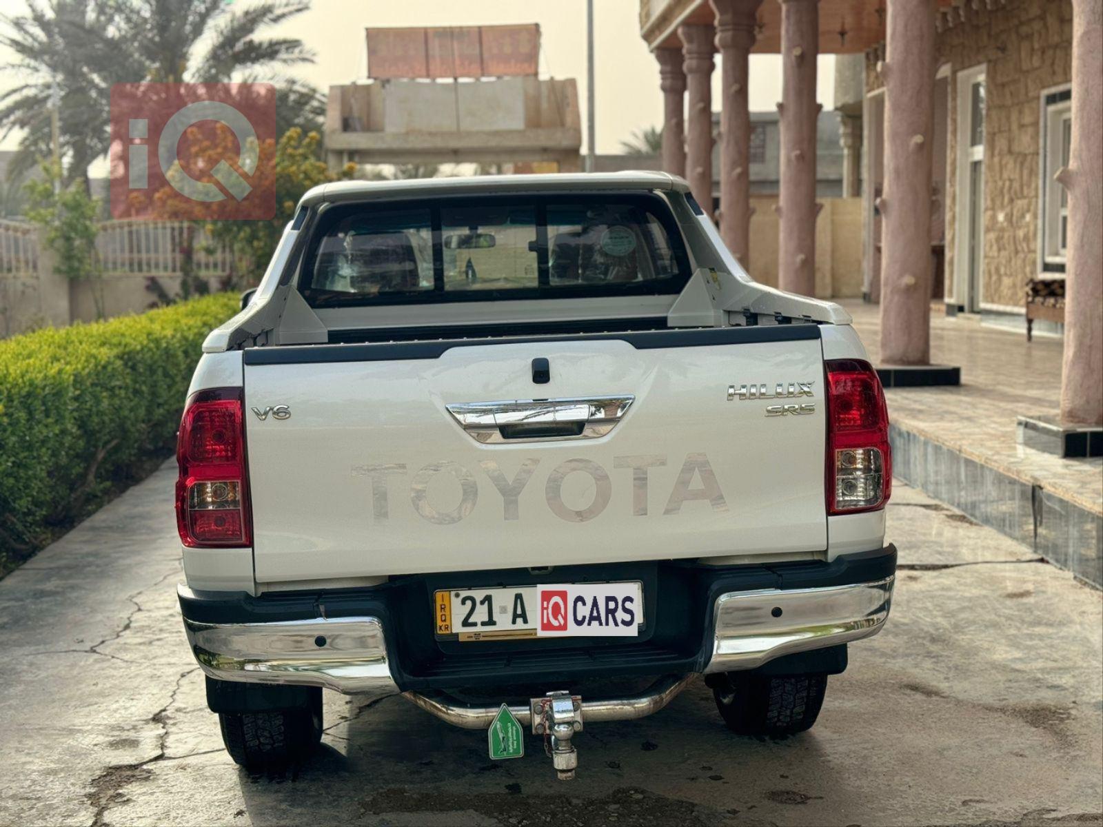 تويوتا هايلوكس
